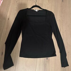 BLACK LONG SLEEVED JERSEY TOP
